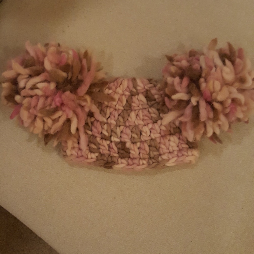Custommade infant hat for photoshoot